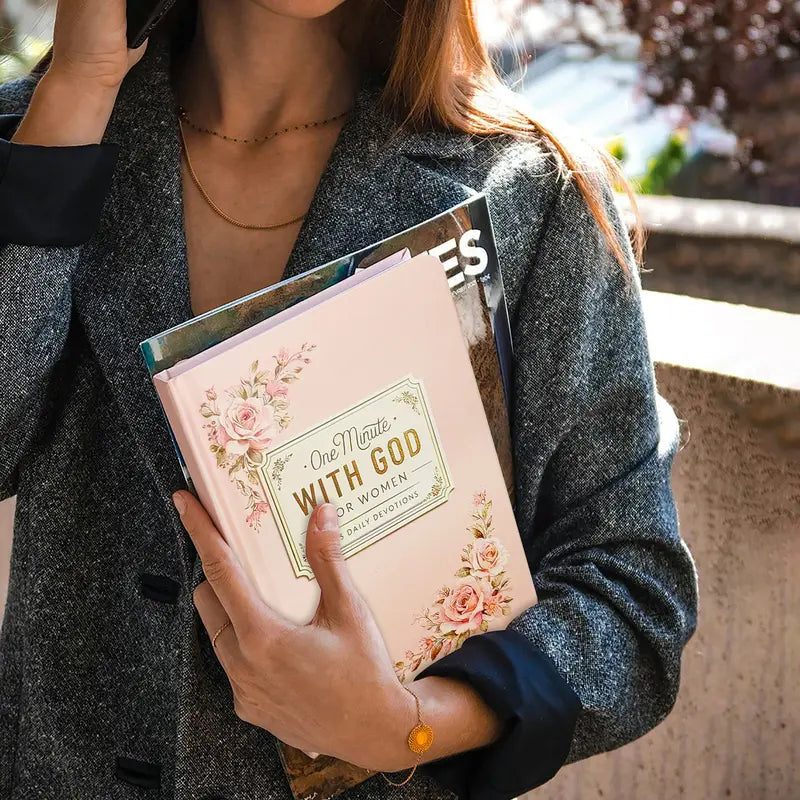 One Minute With God for Women — 365-Day Devotional Journal