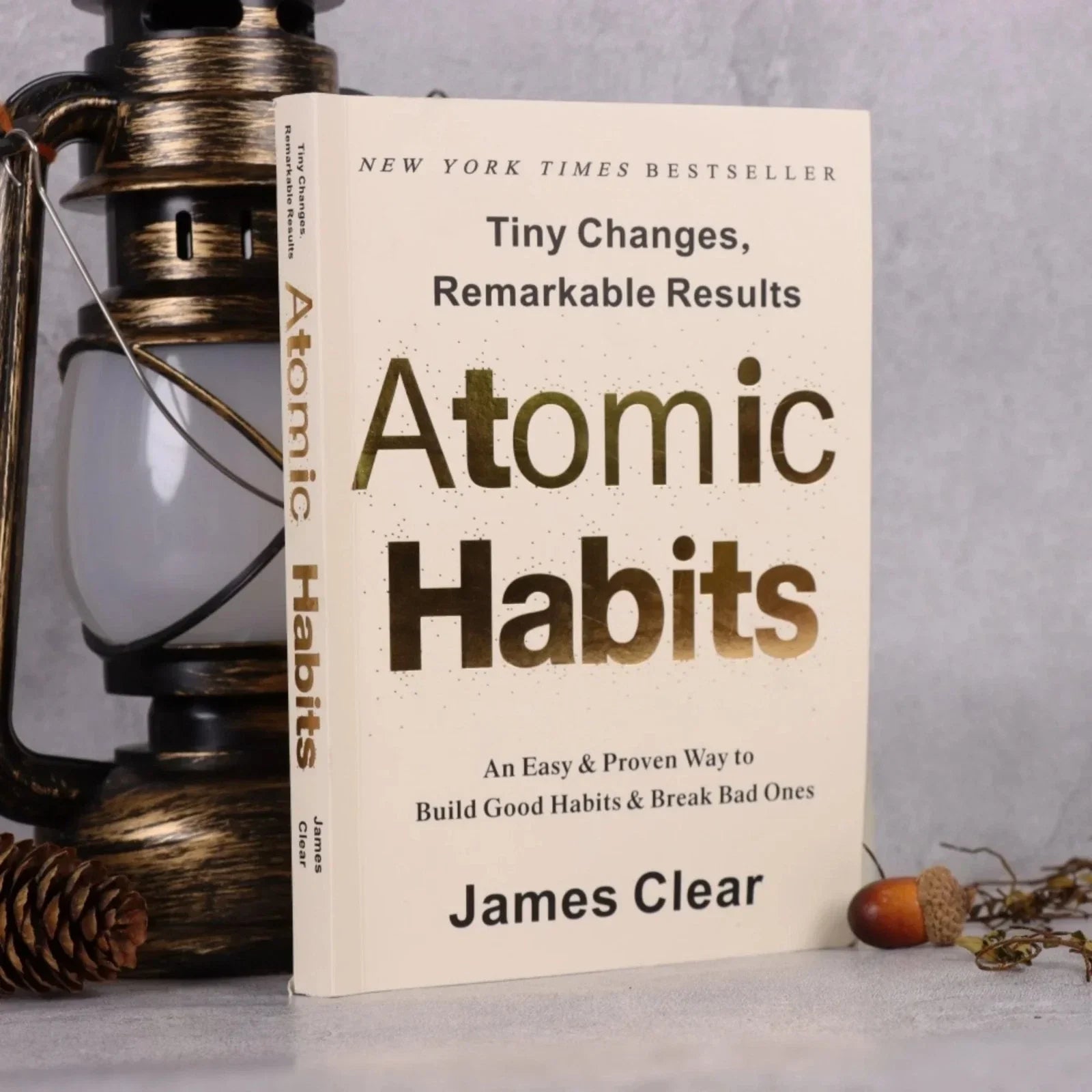Atomic Habits: An Easy & Proven Way to Build Good Habits & Break Bad Ones